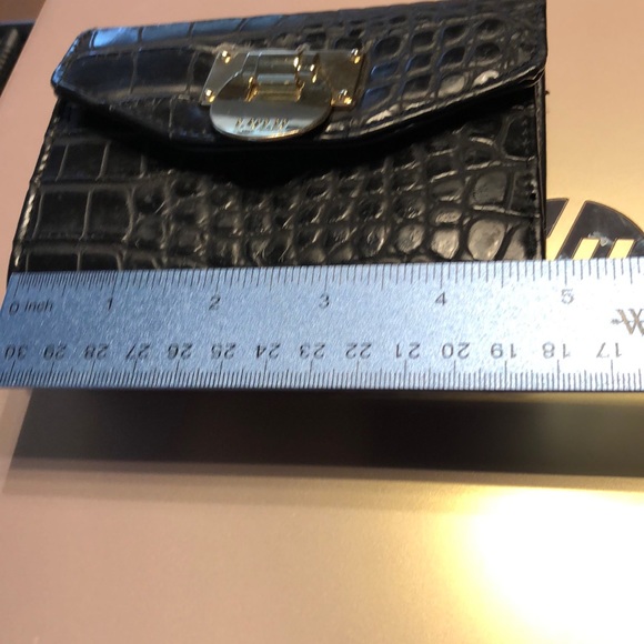 Lulu black wallet. Mint condition - Picture 8 of 8